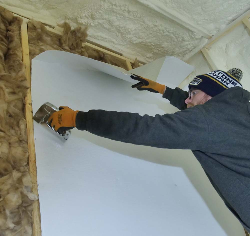 Installing Bubble Insulation radiant barrier in a metal building